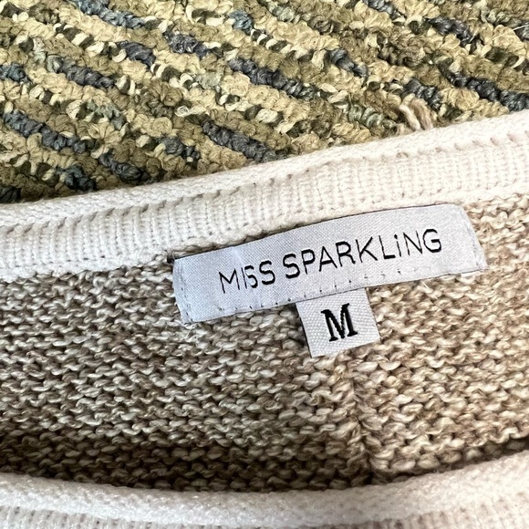 Sweater, like new, tan color - Picture 5 of 5